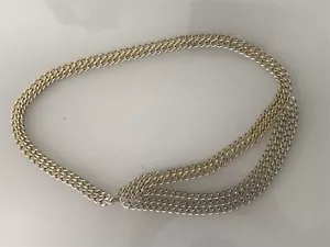 CHANEL. Ceinture En Chaîne 3 Rangs. Dorée Et Argenté. Taille 75. - Imagen 1 de 6