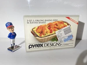 Pyrex 2Qt L Oblong Baking Dish in Rattan Basket 75yr Anniversary Ed. Brand New - Picture 1 of 16