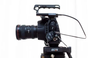 Blackmagic Pocket Cinema Camera 6K Pro (EF Mount) and Smallrig Cage NEAR MINT - Picture 1 of 16