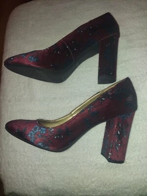 Zapatos de salón Libby Edelman Borgoña Terciopelo Floral Tela Bloque Talla 10M Foto 1 de 4