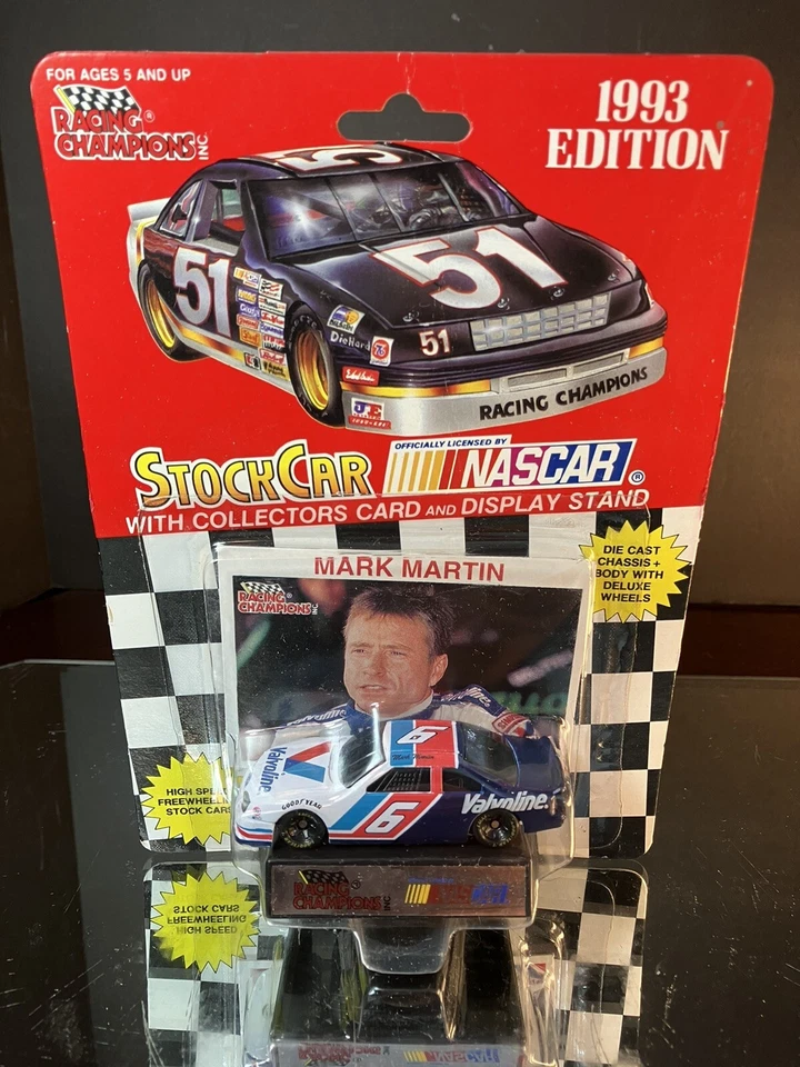 Mark Martin #6 Valvoline 1993 Ford Thunderbird 1:64 Racing Champions - Image 1 of 1