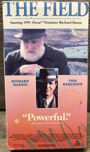 THE FIELD (VHS, 1991) RICHARD HARRIS, TOM BERENGER, JOHN HURT - Foto 1 di 4