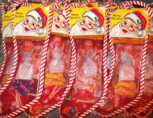 Retro Vintage 10" Netz Netz MÄDCHEN Weihnachtsstrumpf mit 1960er-80er Spielzeug BABY PUPPE! - Bild 1 von 4