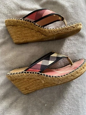 Zapatos Burberry Mujer Alpargatas Talla 7.5 Usados Foto 1 de 2