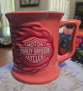 HARLEY DAVIDSON 15 oz. Coffee Cup Mug Pink with Raised Embossed Flames - Picture 1 of 5