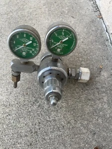 Vintage Oxygen Therapy Calibrated for No.77 Drilled Orifice 2 Gauges - Picture 1 of 1