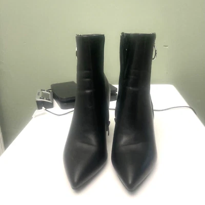 Dream Pairs Sianna Women’s, Black, Block Heel,Side Zip Up,Ankle Boots Size 9 - Image 1 of 4