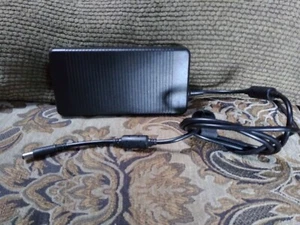 Adaptador de CA Best 330W Alienware - Imagen 1 de 4