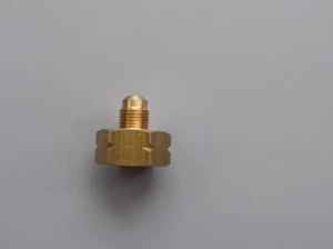 Flaschenadapter W21,8F links  5/16 SAE Kältemittel Klimaanlagen Mehrwegflaschen  - Bild 1 von 4