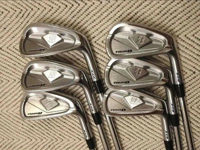 Bridgestone TOUR B XCB 2018 Iron 5 S200 Dynamic Gold Steel - Image 1 of 4