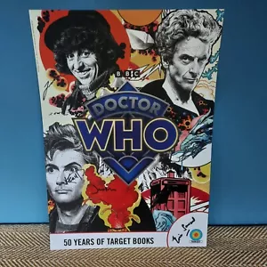 Doctor Who: Official Target Books A3 Poster Signed by ERIC SAWARD, JAMES GOSS +2 - Foto 1 di 5