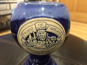 Taza cáliz de cerámica de 5,5" Festival del Renacimiento de Minnesota 2003 fiesta de fantasía - Imagen 1 de 6