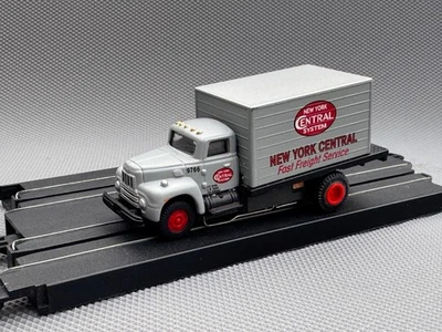 Autoworld Aurora AFX US1 International New York Central Truck HO Slot Car - image 1 of 4