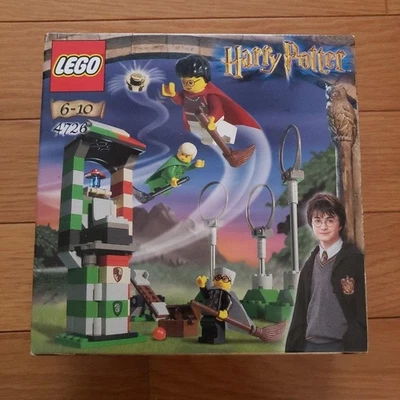 Lego Harry Potter Câmara Secreta prática de quadribol 4726 em 2002 novo aposentado - Imagem 1 de 2