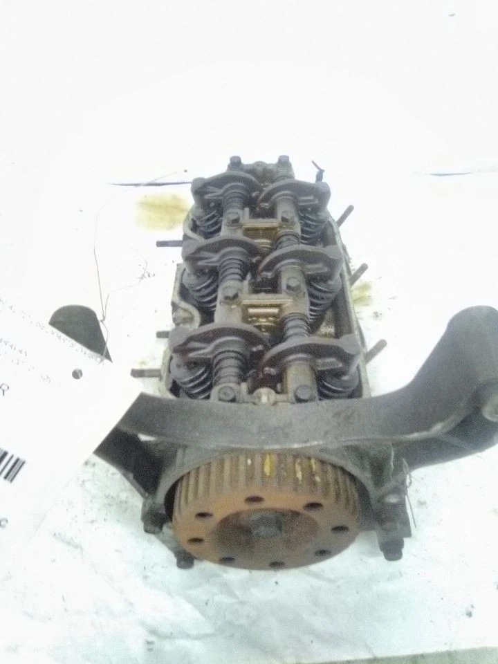 Culata derecha pasajero Dodge Caravan 87-99 6-181 3,0 litros  Foto 1 de 3