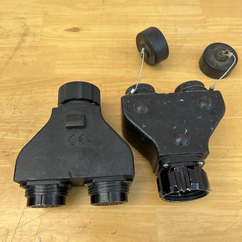 19 Pin 6-Circuit Splitter,  (1) 19-Pin Inlet with (2) 19 Pin Twofer Multi Lot 2 - Image 1 of 4