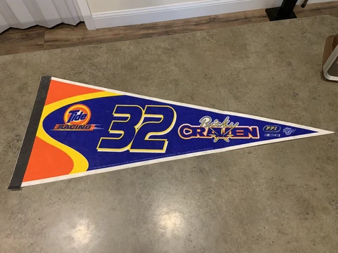 TIDE RACING Pennant 32 Ricky Craven Blue Orange Cover