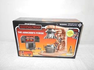 2024 KENNER NEW! SEALED STAR WARS MANDALORIAN ARMORER'S FORGE PLAYSET B1 - Picture 1 of 3