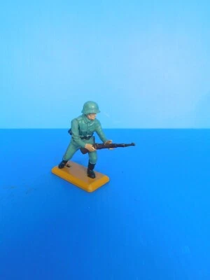 BRITAINS LTD / ARMEE ALLEMANDE SECONDE GUERRE  MONDIALE  ALLEMAND AU COMBAT - Photo 1/3