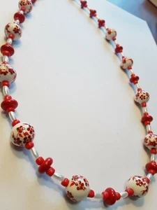 ROMANTISCHE FLORALE PERLENKETTE IN ROT/DRACHENFLIEGE VERSCHLUSS/20 ZOLL - Bild 1 von 7