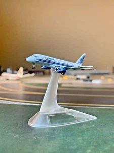 Herpa Wings 1:500 527286 Moskovia Airlines Sukhoi Superjet 100 RA-89021 - Picture 1 of 6