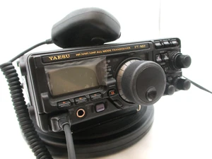 TRANSCEPTOR YAESU FT-897 DS 10W HF/VHF/UHF Funcionamiento confirmado. - Imagen 1 de 23