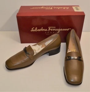 Nuevo en caja mocasines de cuero bronceado Salvatore Ferragamo Sports Big-Bay antílope napa talla 9B - Imagen 1 de 5