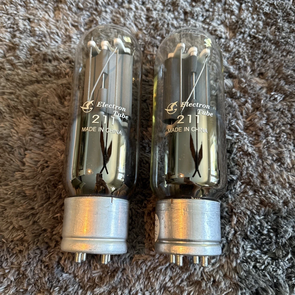 2888 Lot Of 2 Electron Tube 211 Vacuum Tubes - Image 1 of 1
