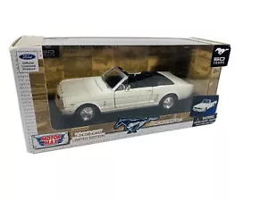 Ford Mustang 1964 Motormax #1 convertible 1:24 fundido a presión edición limitada blanco - Imagen 1 de 7
