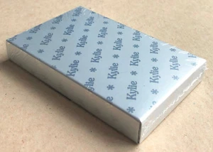 KYLIE MINOGUE * GOLDEN * CHRISTMAS COLLECTOR'S EDITION CASSETTE * NEW & SEALED! - Picture 1 of 5