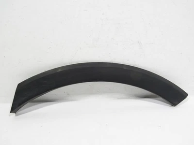 Guardabarros trasero izquierdo Kia Telluride SX 2022 20-25 moldura arco acampanado | Foto 1 de 4