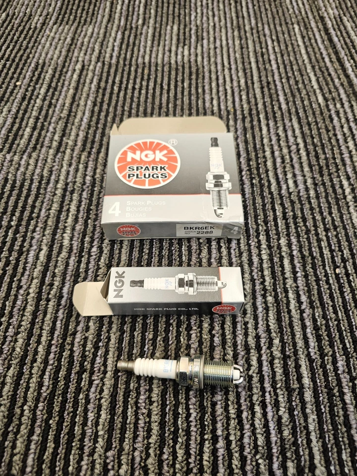 (QTY 4) NGK 2288 BKR6EK Spark Plug Fits 2006-2008 Suzuki Forenza - Image 1 of 4