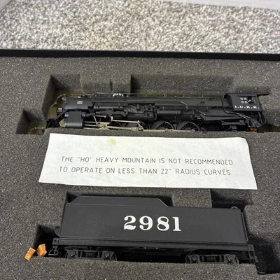 Bachmann 82515 - 4-8-2 Heavy Mountain Steam Loco - Illinois Central #2981 - DCC - Image 1 of 4