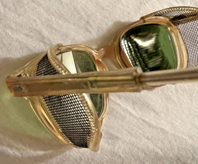 Gafas de seguridad AO American Optical 6 3/4 con protectores laterales gafas de malla Foto 1 de 4