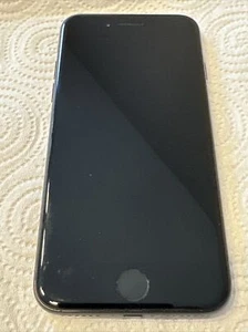 Apple iPhone 7  32GB (Unlocked) in Black - Battery Health 81% - Afbeelding 1 van 8