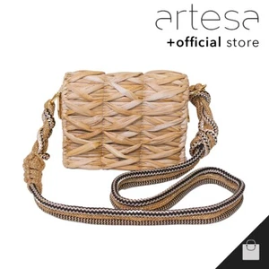 Artesa Weaved Classic Bag With Knotted Straps Brazilian Handcrafted Design Purse - Bild 1 von 4