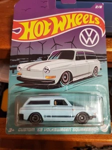 Hot Wheels Custom 69 Volkswagen Squareback - Picture 1 of 3