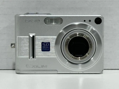 Casio Exilim EX-Z55 5.0 Mega Pixels 3x Optical Zoom Compact Digital Camera - Image 1 of 4