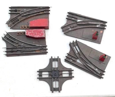 Vintage O gauge Electric train Switches and Cross Track Pair Manual & 1 Electric - Image 1 of 4