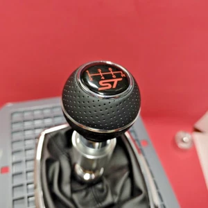 CHROME LEATHER 6S SPORT SHIFT GEAR KNOB for FOCUS MK1 MK2 FIESTA RS ST 2.5 TURBO - Picture 1 of 7