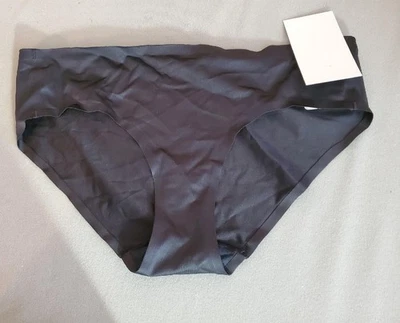 Calcinha de biquíni nova com etiquetas B Tempt'd by WACOAL BE ELEGANTE LACRADA TERMICAMENTE 978218 004 PRETA 004 L - Imagem 1 de 2