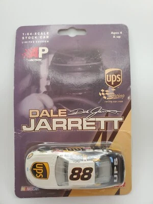 AP NASCAR Dale Jarrett 2003 #88 UPS Diecast 1:64 Action Novo - Imagem 1 de 2