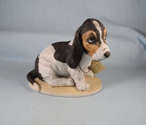 Homco 1983 Masterpiece Porcelain BASSET HOUND Figurine Dog Puppy 5.5" T,  6" L - Picture 1 of 6