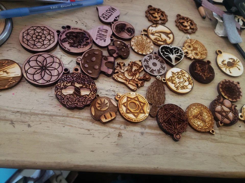 Lote de 50 colgantes al por mayor, paganos, geometría sagrada, collar metafísico,   Foto 1 de 4