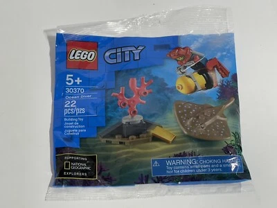Lego City 30370 Ocean Diver Stingray manta ray Spotted Ray New 22 PCS Polybag - Image 1 of 2