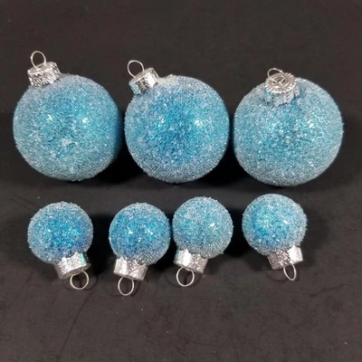 Lote de 7 mini adornos azul turquesa 3/4" 1-1/2" bolas de vidrio pluma de cuentas de azúcar Foto 1 de 4