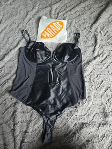 Nuevo con etiquetas Your Parade Sheer Sculpt Demi Body | Satén Brillante (Eightball) talla-2xl - Imagen 1 de 4