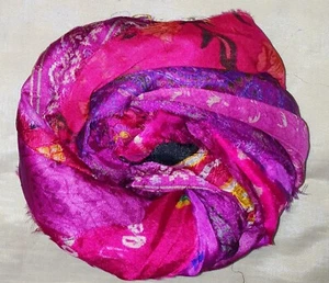 ON 12 yard Unstitched Recycled PURE Silk Sari Ribbon Yarn tassels Magenta SKEINS - Picture 1 of 5