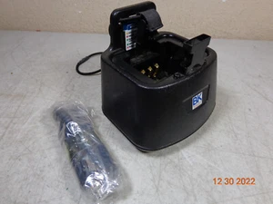 BENDIX KING KNG-P150 VHF 136-174MHz 512 Ch DIGITAL BK RADIO 12 volt charge - C54 - Picture 1 of 3