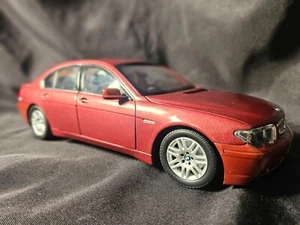 Kyosho BMW 7 Series 1:18 Scale Inv. #0565 - Picture 1 of 11